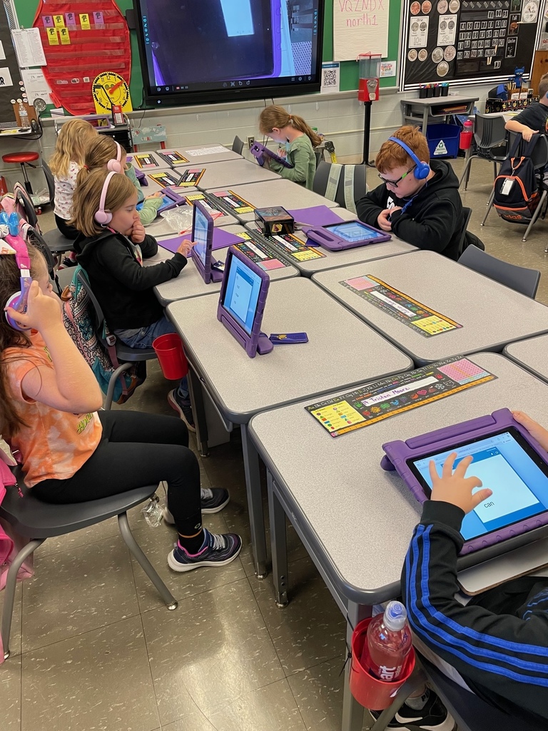 1st Graders using MobyMax 